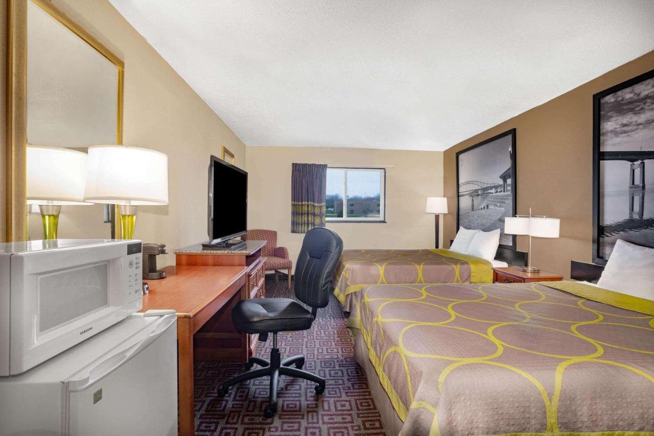 Super 8 By Wyndham Fort Madison Zewnętrze zdjęcie