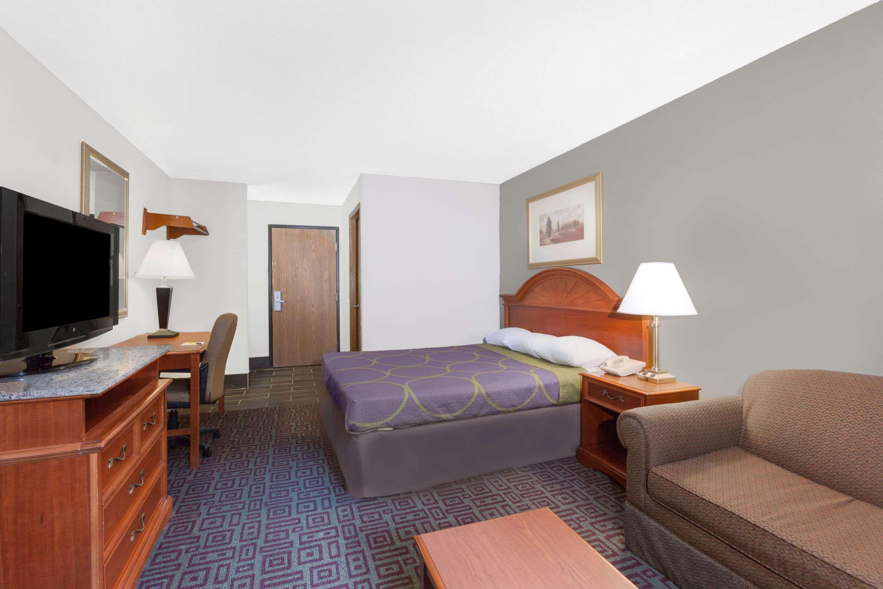 Super 8 By Wyndham Fort Madison Zewnętrze zdjęcie