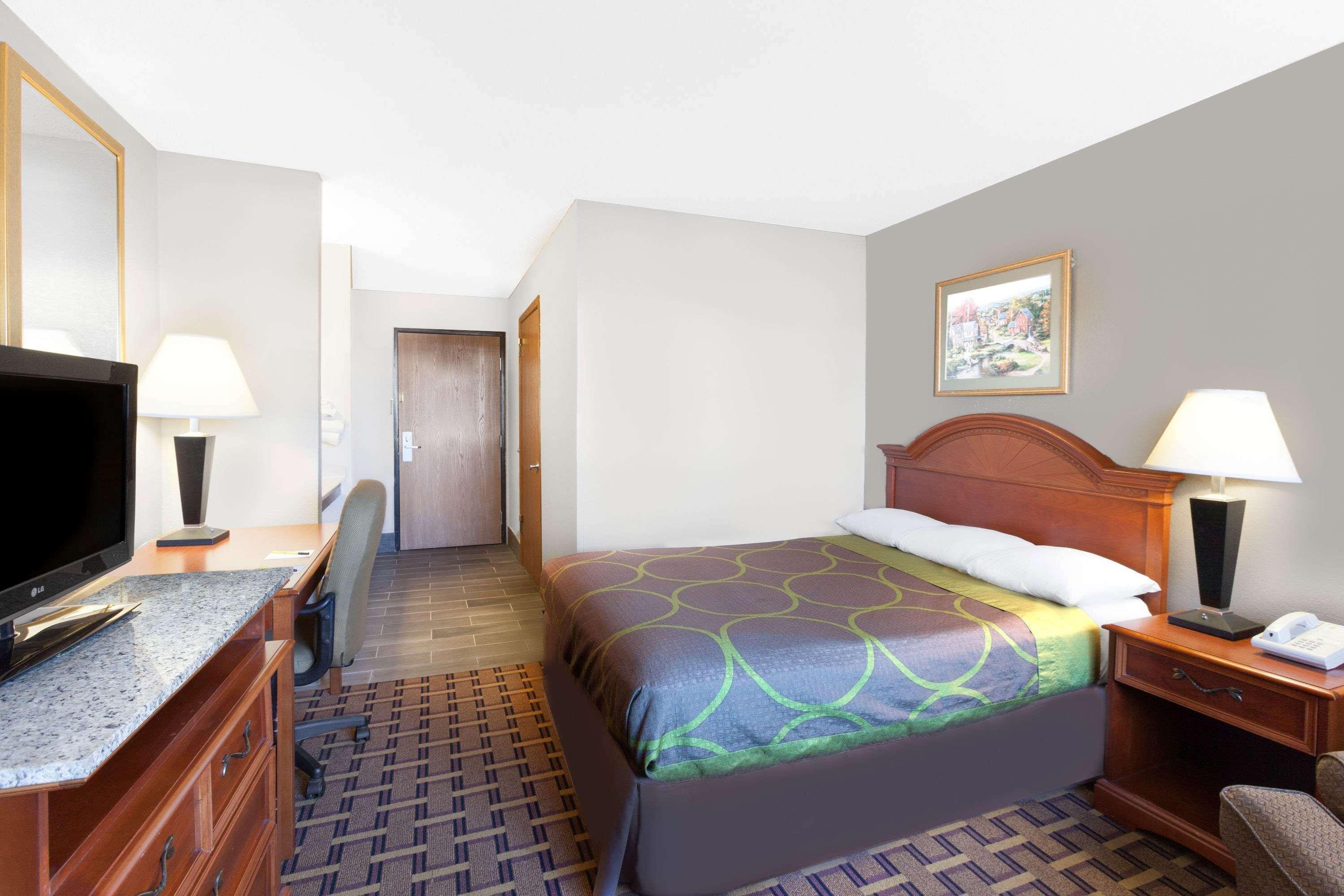 Super 8 By Wyndham Fort Madison Zewnętrze zdjęcie